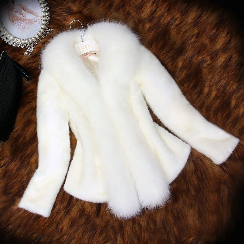 

2022 New Temperament Elegant Winter Clothing Imitation Fur Coat Women Coat White Black Imitation Fox Fur Collar Fashion Coat