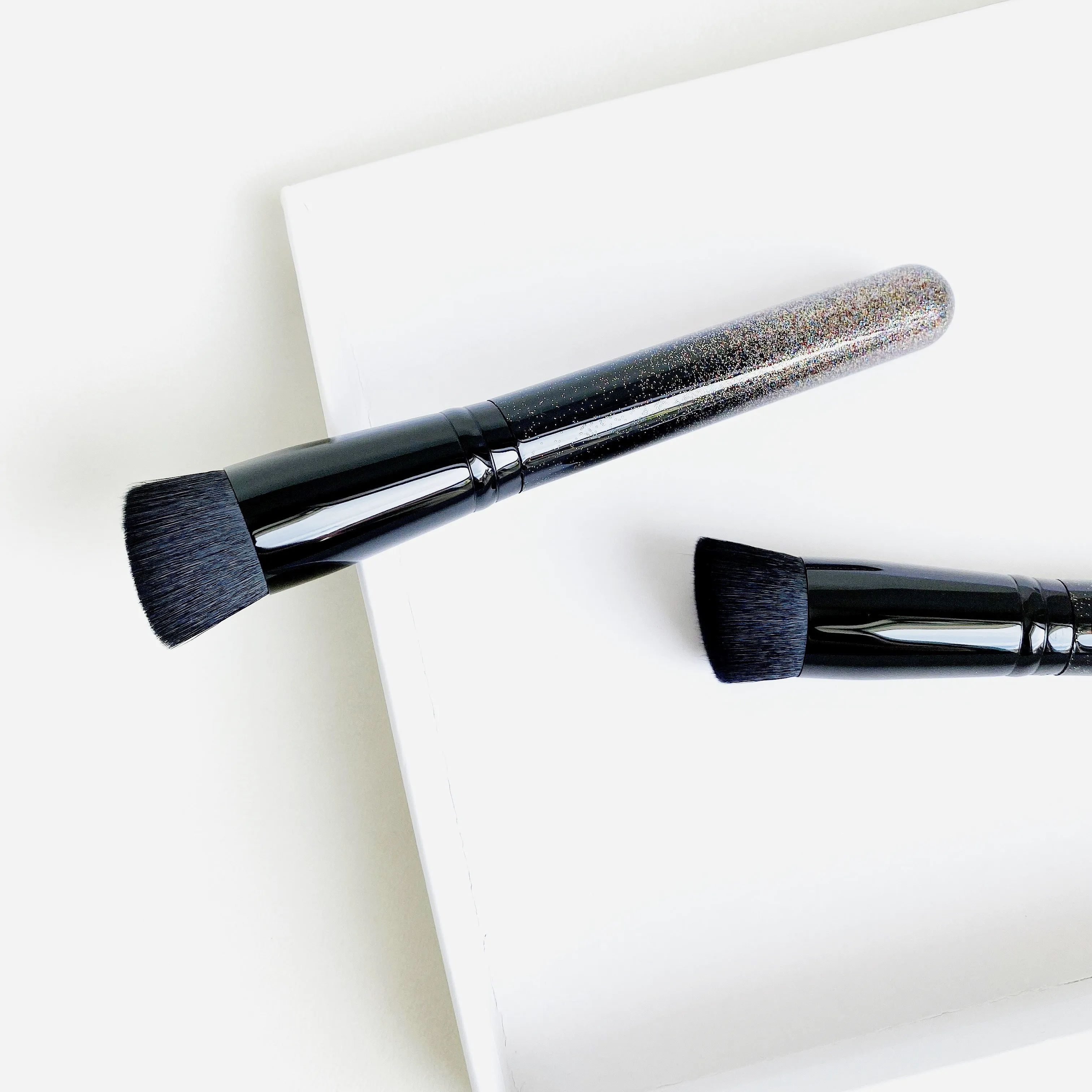 Synthetic Slanted Flat Top Foundation Makeup Brush 472SES Limited