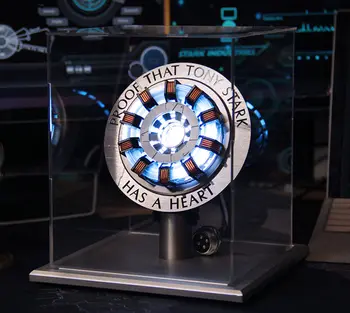 

[Metal made] 1:1 scale Iron Man Arc Reactor A generation of glowing iron man heart model with LED Light Action Figure Toy