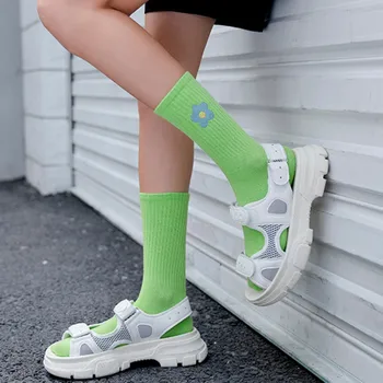 

Stockings Women College Style Winter New Ladies Cartoon Embroidery Small Flower Middle Tube Cotton Stockings Fluorescent Green
