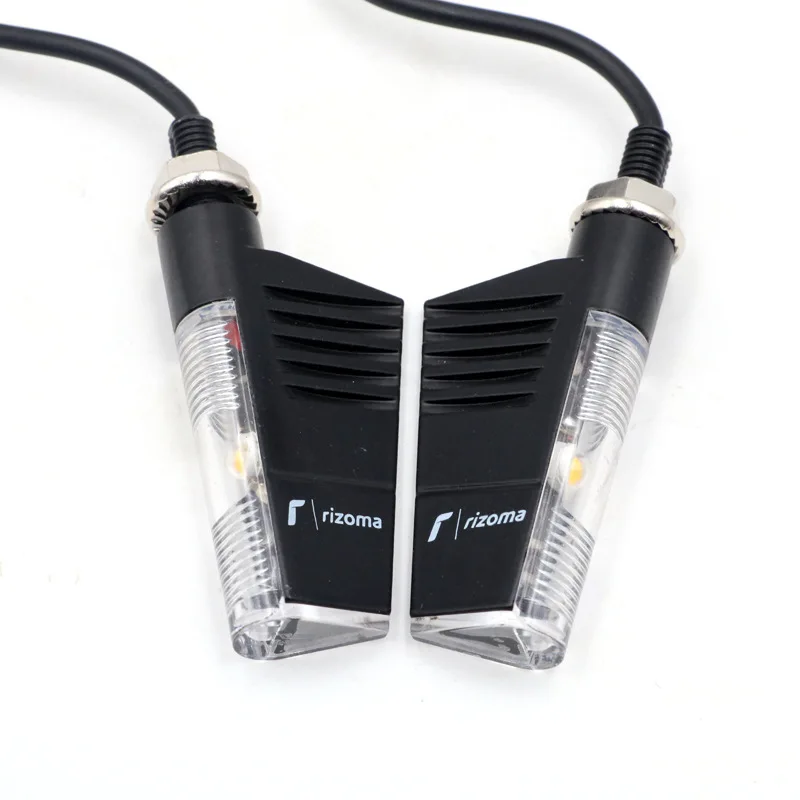 Coque transparente GoldOars 4PCS Indicateurs de moto Clignotants fluides Clignotants de moto Clignotants de jour Feux arri/ère Feux de freinage 12V pour moto