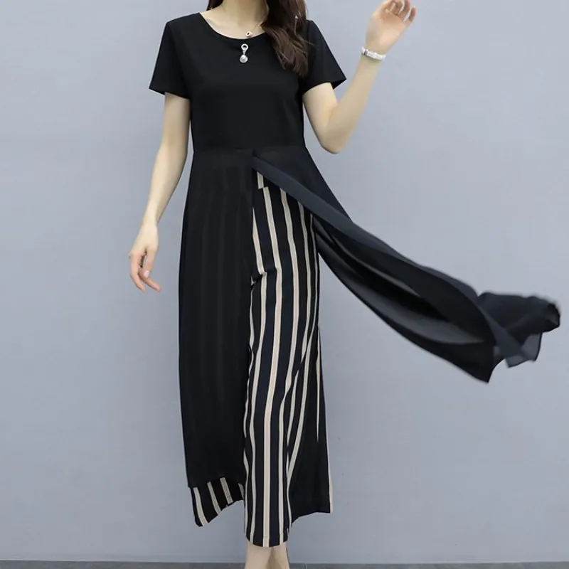 Рисунок 2 - Женский офисный костюм-двойка