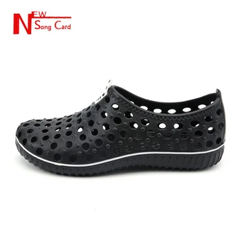 

New song card new beach shoes men's beach sandals soft bottom comfortable lazy set feet men's sandals hole shoes men Sandalias