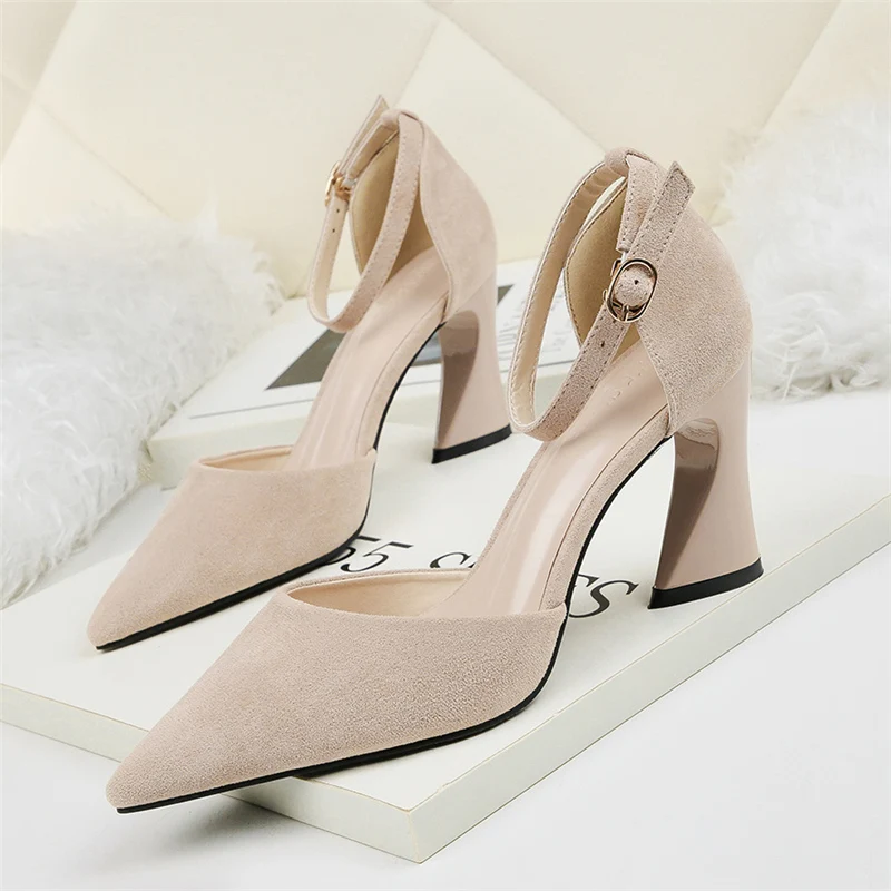 

2019 Elegant Women 8cm square High Heels Nude luxury Sandals Lady Pointed Toe Slingback Flock Party Pumps Female Hollow Red Shoe