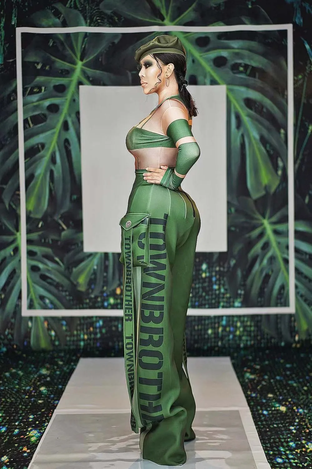 H63d175344bb0465983cb02918e086f50d