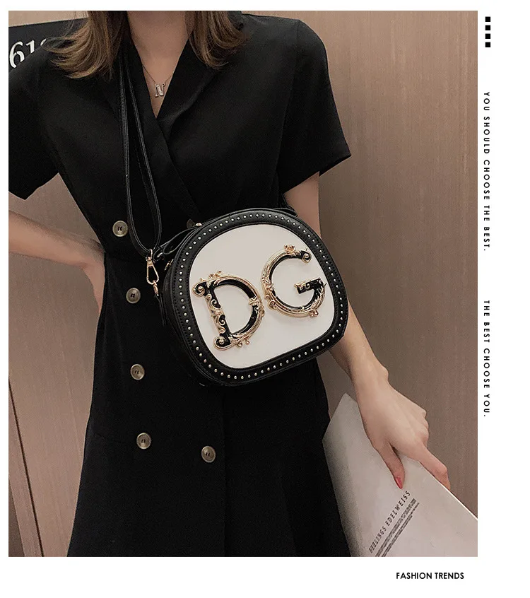 

2019 new versatile shoulder bag fashion rivet contrast color contrast diagonal small round bag luxury bag handbag