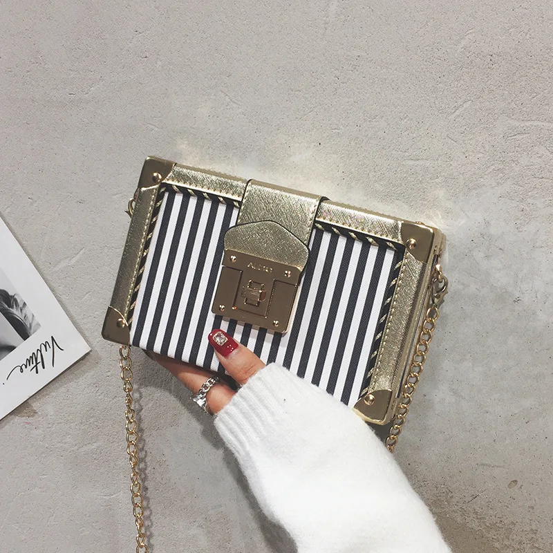 

2019 New Style Shaking Voice Network Red-Stripes Box Stereo Square Sling Bag Lock Shoulder Oblique WOMEN'S Bag