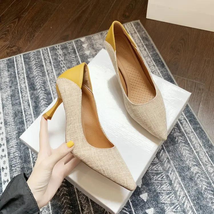 

2020 HOT Elegant Metal Buckle Show Thin Women's Sandals Solid Patent Leather Pointed Toe Fashion Brand High Heels Women Shoes