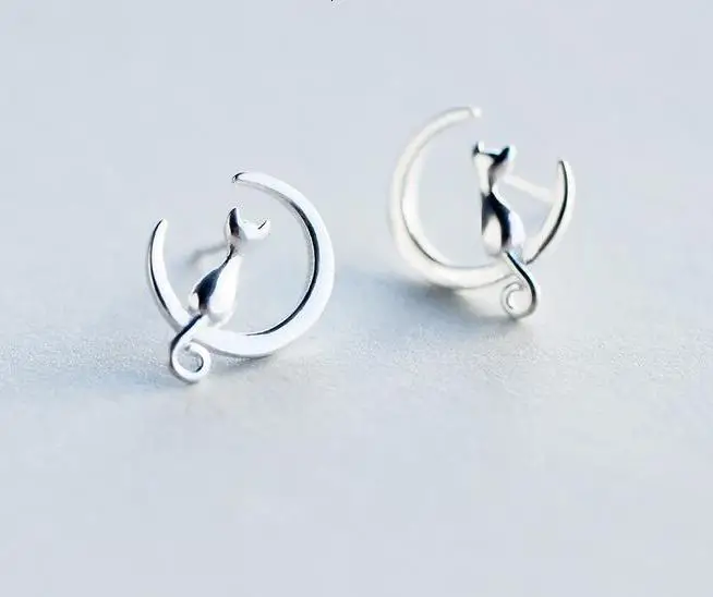 

cute 1pair BIG Real. Real. 925-Sterling-Silver CAT ON THE MOON Crescent stud earrings animal charm GTLE1039