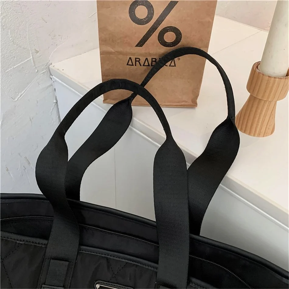 Brand Designer Women's Tote Bags 2021 Autumn Winter New Lady Shoulder Bag High Quality Nylon Handbags Large Capacity Shopper Bag