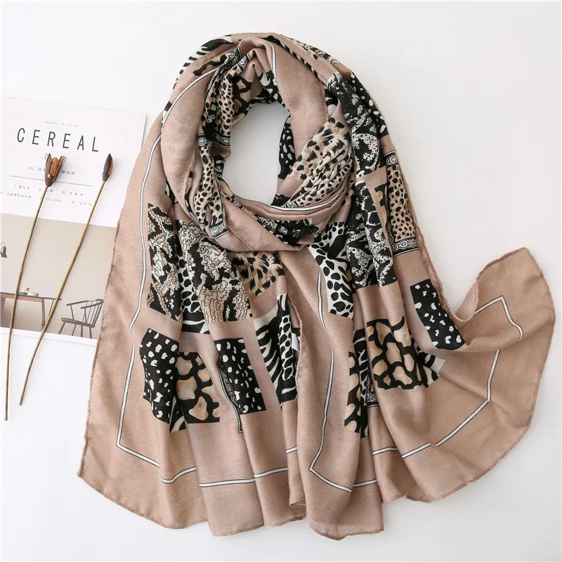 

2020 autumn and winter new ladies Korean version of leopard print contrast color cotton and linen retro scarf silk scarf