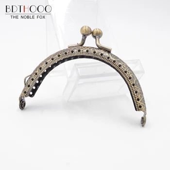 

10pcs/lot 8.5cm Metal Purse Frame Handle for Clutch Bag Handbag Accessories Making Kiss Clasp Lock Antique Bronze Bags Hardware