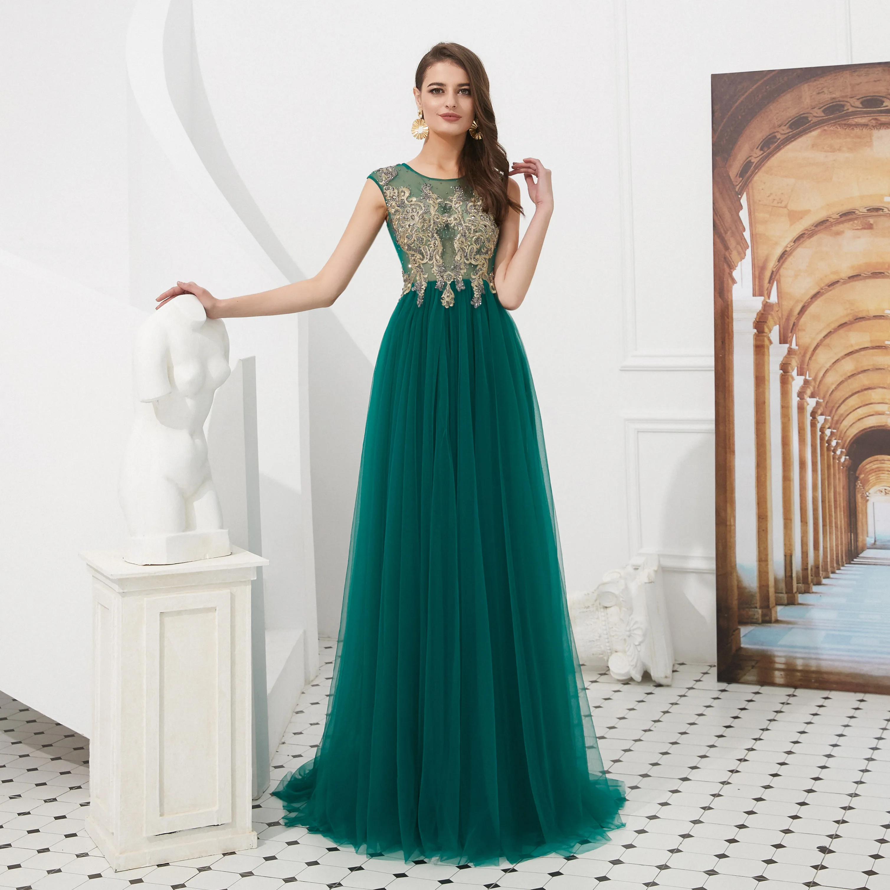 Billig 2019 grün EINE Linie Prom Kleid mit Gold Spitze Applique Kaftan Mode Robe de Soiree Dubai Abendkleid Perlen Muslimischen abaya Gece