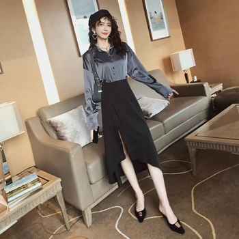 

Brand Designer Runaway 2019 New Arrival Korean Two Piece Set Singer Button Blouse and Black Midi Skirt Ladies Fall 2 Piece Set
