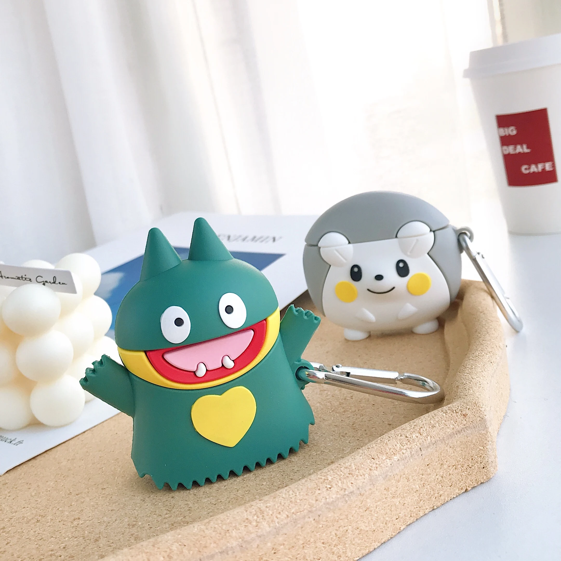 

Earphone Case For Apple Airpods 1 bluetooth Charging box 3D Cartoon Cover For Airpods 2 Case protective Cover with hook