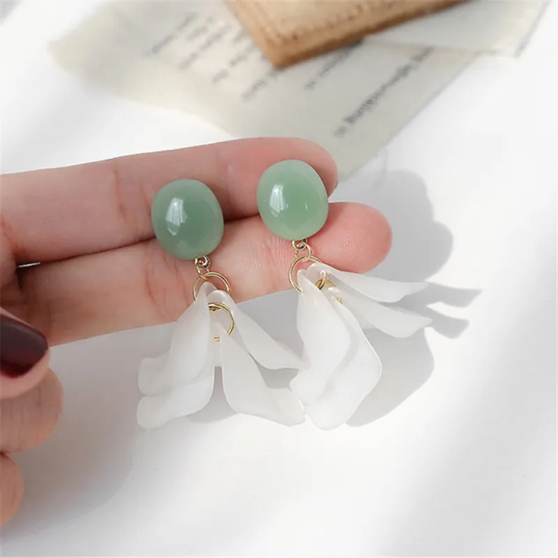 Tassel Acrylic flower earrings female Korean temperament fairy petal earrings Cute Romantic gentle petals earrings for women