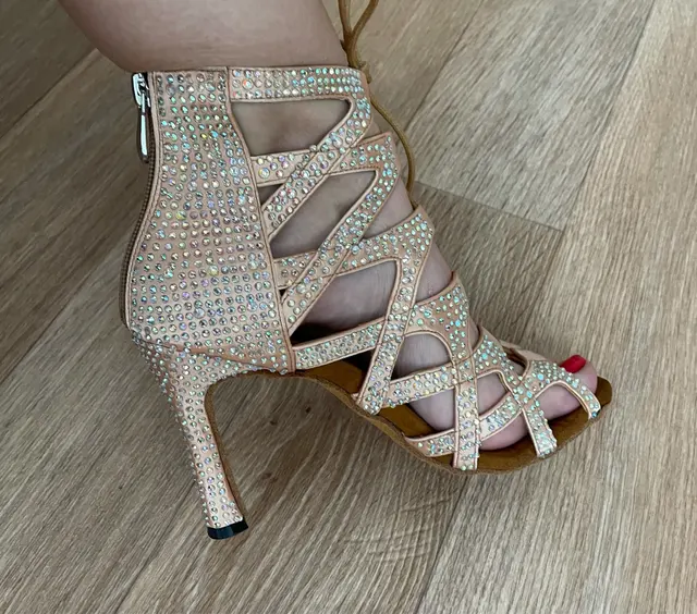 Latin Dance Shoes For Women Dance Shoes Cuban Heel Ballroom Shoes Women Dancing Boots Rhinestones Dance Sandals Jass Dance Skin heel 7.5cm