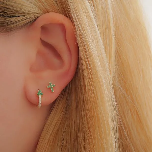 100% 925 Sterling Silver Mini Small Colorful Cz Cross Stud Orecchino Delicato Delicato Multi Piercing Studs Jewelry