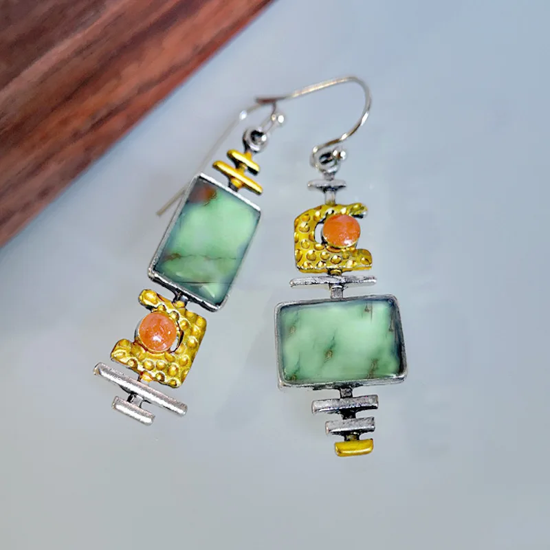 Trendy Novelty Geometric Green Stone Earrings Funny Two Tone Musical Symbol Instrument Hanging Dangle Earrings For Women Z3D322