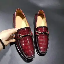 Смешанные цвета блестящий красный цвет натуральная из крокодиловый кожи Мужская модная обувь с подкладкой из коровьей кожи