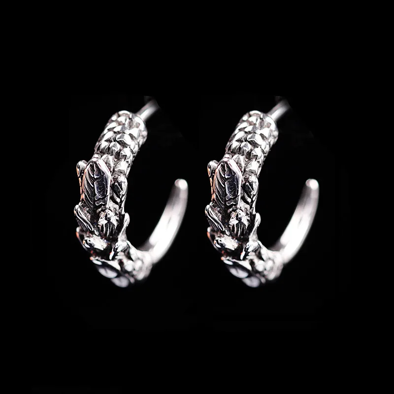 

Personality Eagle Claw Stud Earrings for Men Women Punk Style Cool Earrings Silver Color Earrings Party Earrings Biker Jewelry