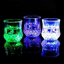 СВЕТОДИОДНЫЙ АВТОМАТИЧЕСКИЙ мигающая чашка сенсор светящаяся кружка вино пиво Стекло Виски напиток Стакан Кружка для бара Вечерние