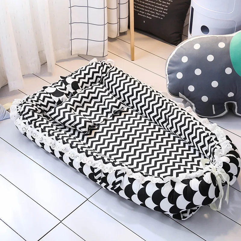 Portable Crib Baby Nest Bed Folding Newborns Cots Nursery Sleep Nest with Pillow Infant Cradle Baby Bassinet Bed Carry Cot