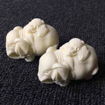 

White mini elephant statue, modern art sculpture,Cute animal decoration model for home living room desktop， gift box packaging