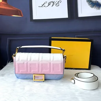 

The new leather embossed front flap all-match handbag can be hand-carried and cross-body 26cm