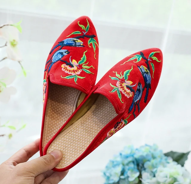 Veowalk Blooming Peacock Embroidered Women Summer Canvas Close Toe Flat  Slippers Handmade Vintage Ladies Comfort Mule Shoes