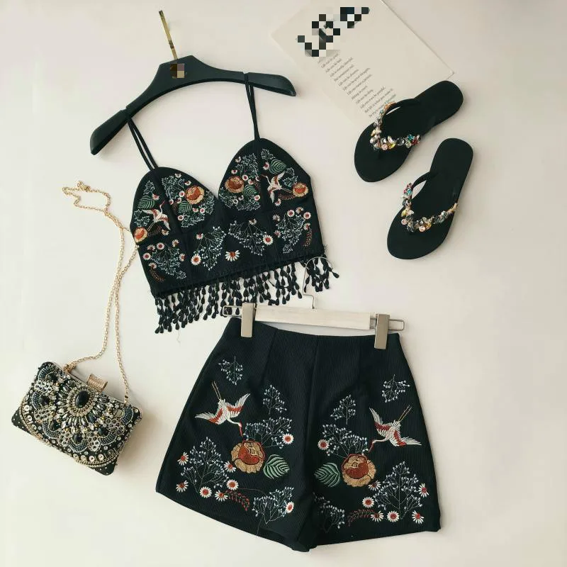 

Neploe Sexy Holiday 2 Pcs Women Set Retro Heavy Work Embroidery Tassel Patch Camis + High Waist Hip Wide Leg Shorts Summer 81160