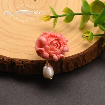 

GLSEEVO Small Coral Pollen Embossing Brooch Fresh White Pearl For Women Girl Lovers' Accessories Fine Jwellery Broszki GO0355B