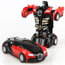 Nuevo-una clave de coche deformación juguetes automática Robot que se transforma auto modelo de plástico divertido Diecasts juguete niños increíbles regalos chico juguete