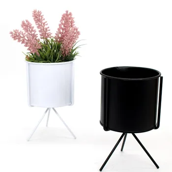 

Nordic Iron Flower Stand,Flower Planter,Geometric Vase,Home Decorations,Iron Crafts,Black/white