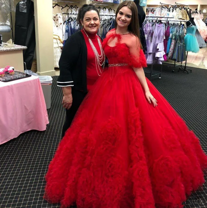 

Stunning Red Beaded Ball Gown Quinceanera Dresses Ruffled Prom Gown With Jacket Tulle 3d flowers quinceanera gown Sweet 16 Dress