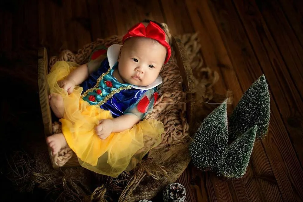 

Newborn Baby Photography Props Fotografia Princess Snow White Dress+Headwear Cosplay Costume Studio Shoot Photo Props
