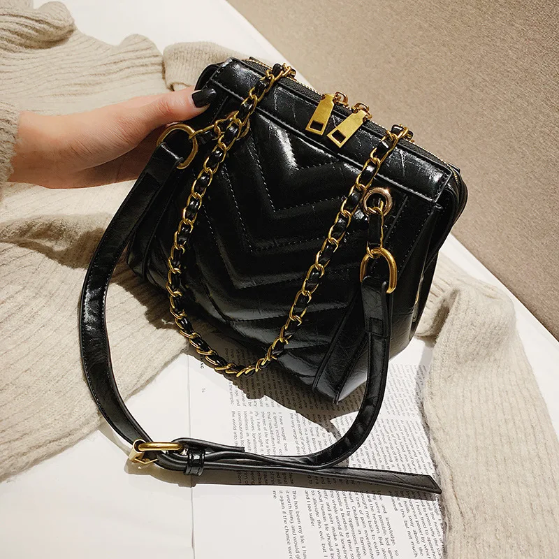 

2019 New Style Oil Wax Leather Stereo Rhombus Pillow Triangular Arrowhead Shoulder Oblique WOMEN'S Bag