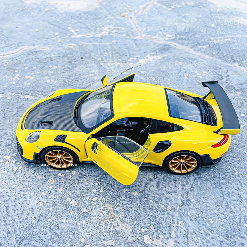 Модель автомобиля Maisto 1:24 Porsche 911 GT2 RS из сплава декоративная коллекция игрушечные