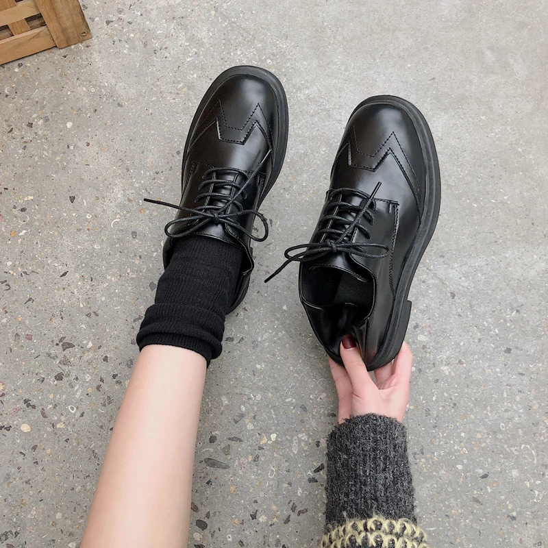 

Shoes Woman Flats Casual Female Sneakers British Style Round Toe Autumn All-Match Women's Heels Oxfords Dress Winter Cross