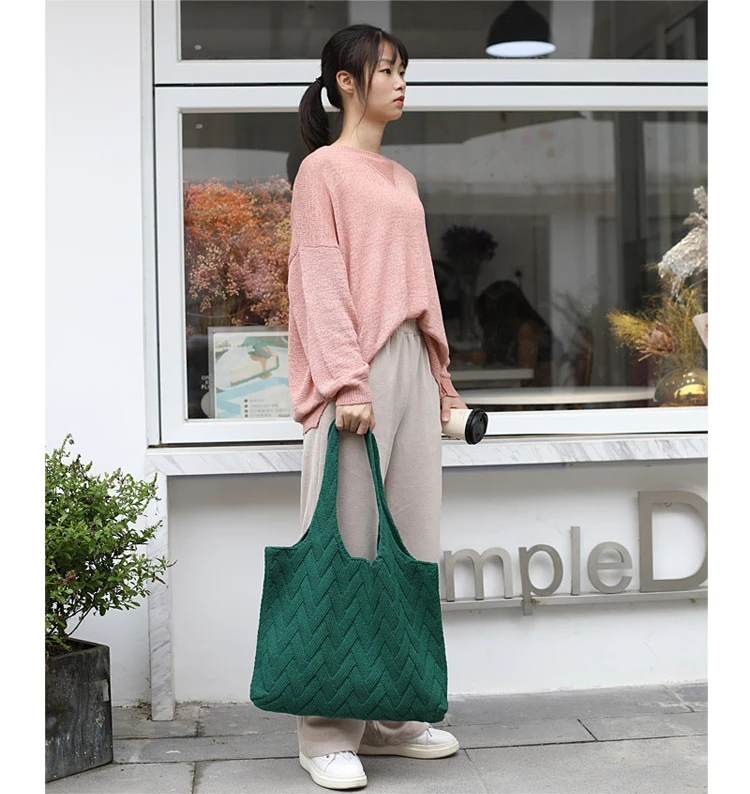 12113444393_901865465