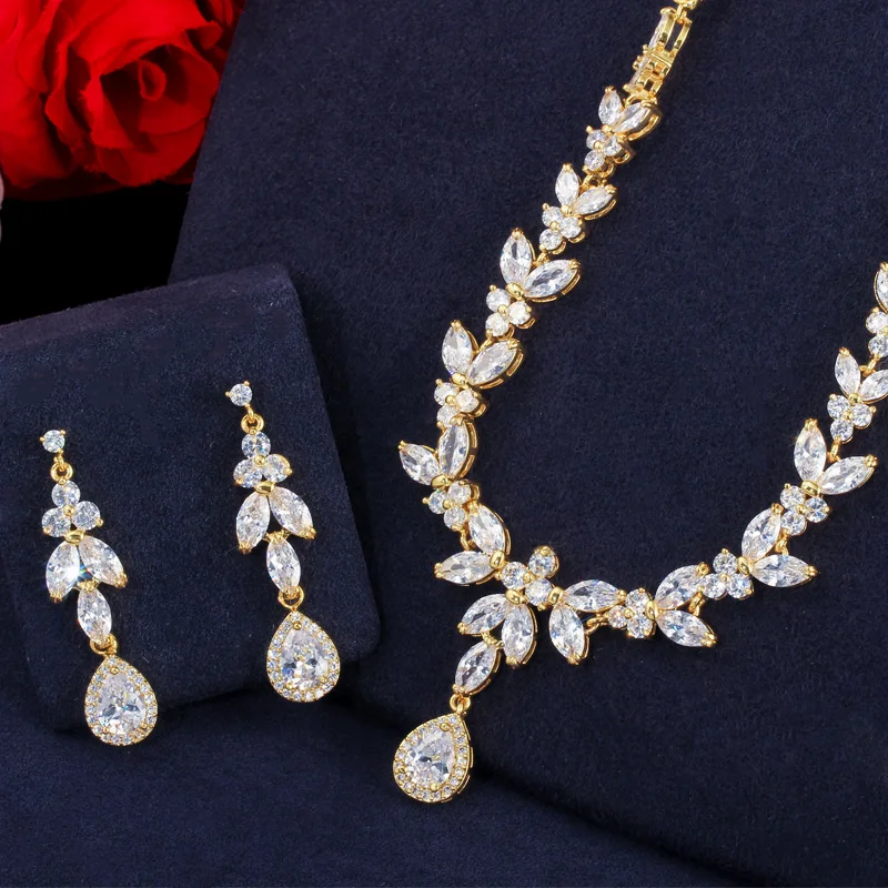 CWWZircons 3 шт. женский костюм большой золотой ювелирный набор со светящимся кубическим цирконием капля Дубай невесты ожерелье серьги и браслеты T370