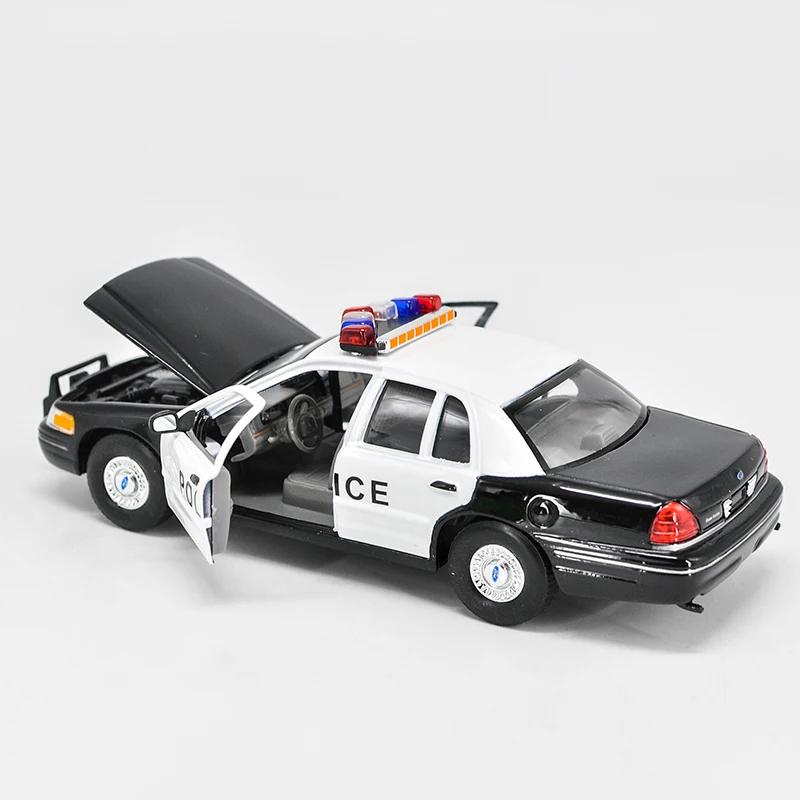 Welly 1:24 1999 Ford Crown Victoria литая под давлением Модель гоночного автомобиля в коробке