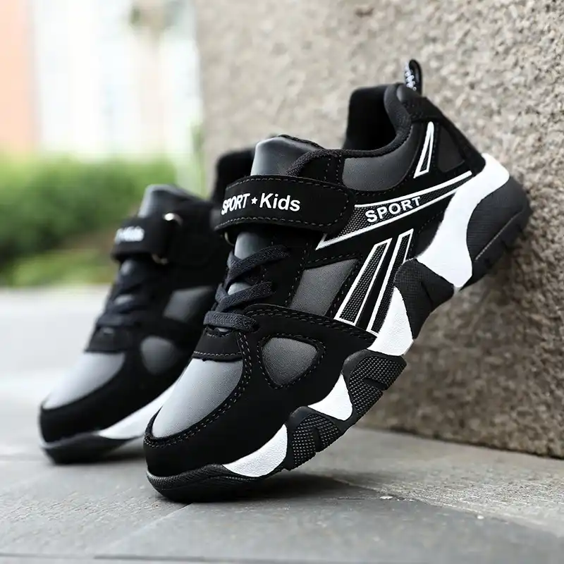 youth boys sneakers