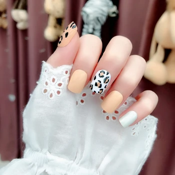 

Fancy Makeup Cheap Sale 24pcs Leopard Print Pattern Acrylic Square Head Fake Nails Tips Decorated For Fashion Nail Art NEW