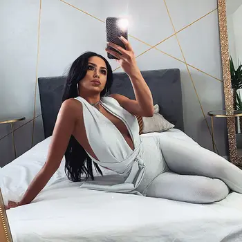 

2020 Silver Silk Wrapped Chest Temperament Jumpsuit Women Party Party Sexy V-neck Slim Temperament Hollow Fashion Suit Women