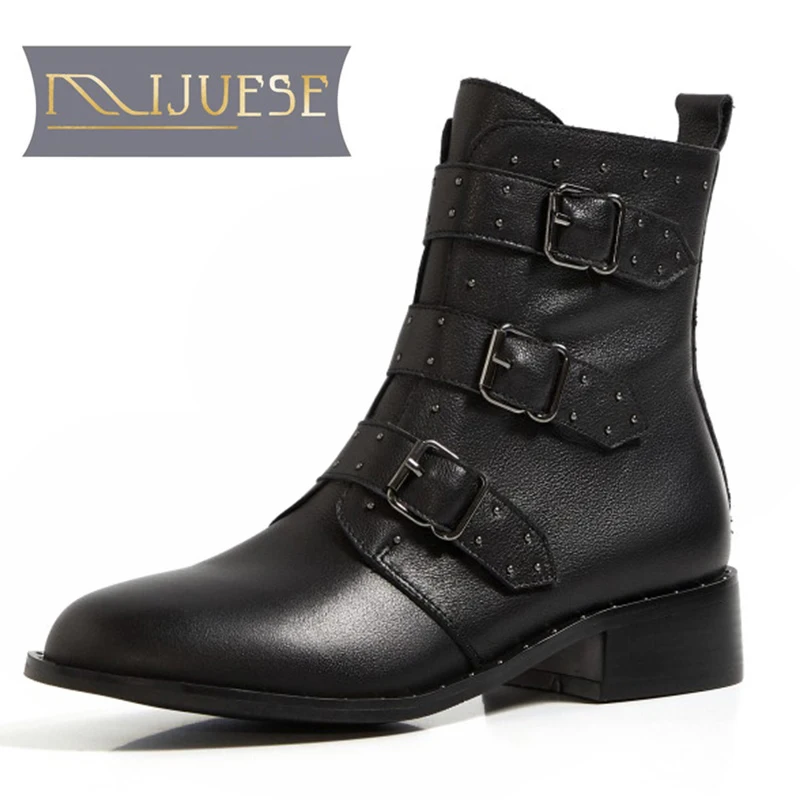 

MLJUESE 2021 women ankle boots soft Cow leather winter short plush zippers rivet round toe high heels female Motorcycle boots