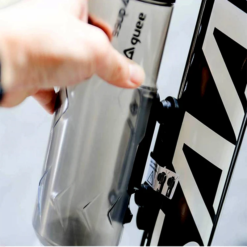 cageless water bottle mtb