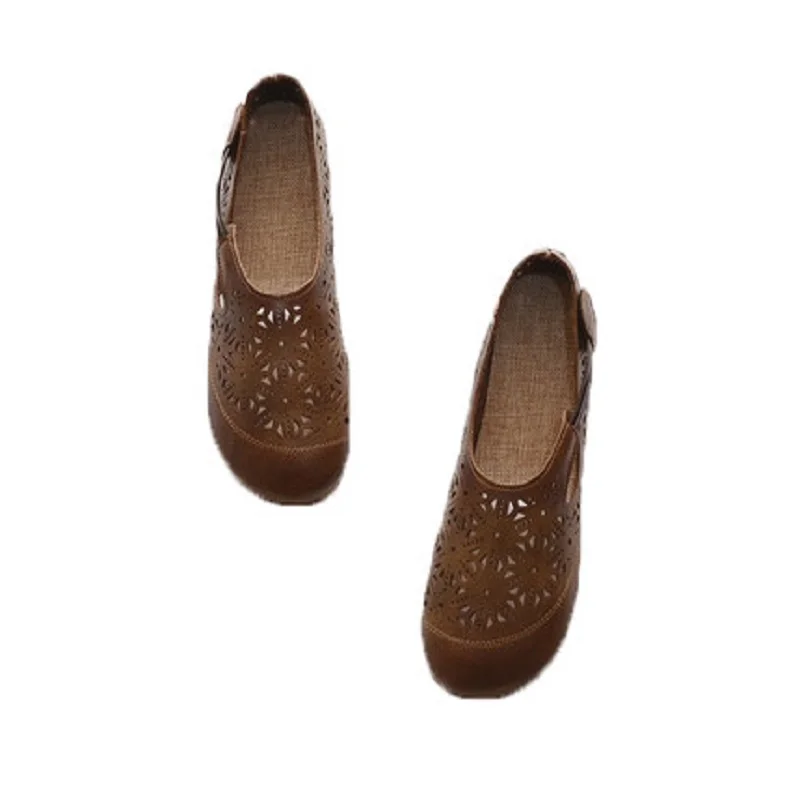 

2019 new summer flat with single shoes peas shoes flat shoes round head hole shoes hollow lazy shoes fisherman shoes women