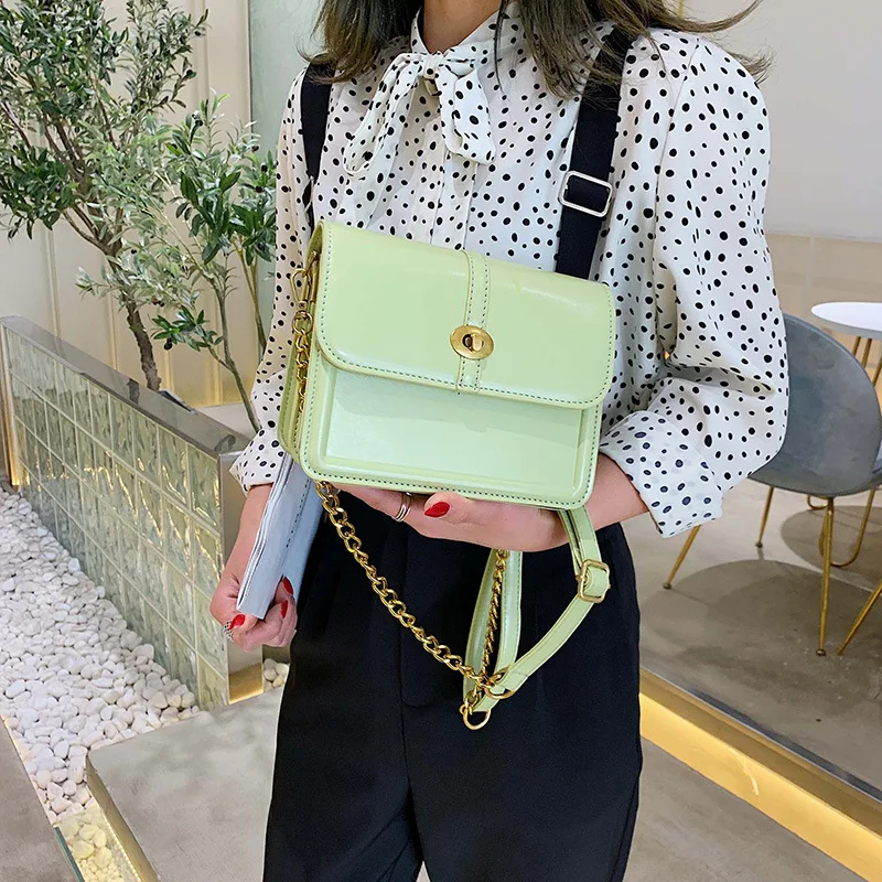 

Texture on the new Korean version of the 2019 fashion Baitao oblique Bag ins small chain bag