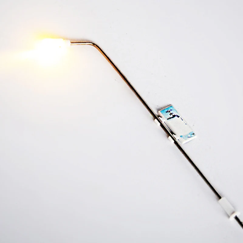 

10 pcs LED Model Street Lights HO Scale 1:100 Garden Lamps Double Head 3V Landscape Lights Lamppost Model Train Layout MR744